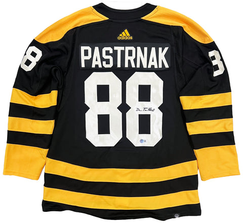David Pastrnak Boston Bruins Signed 2023 Winter Classic Adidas Jersey BAS
