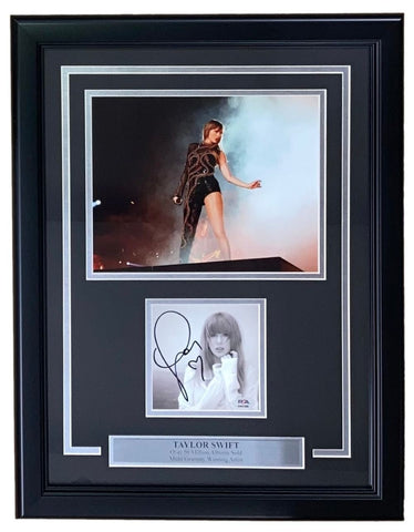 Taylor Swift Signed Framed RARE Heart Drawn Insert w/ 8x10 Smoke Photo PSA/DNA