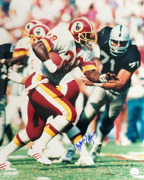 George Rogers Signed Redskins B&W White Jersey Action 16x20 Photo (SCHWARTZ COA)