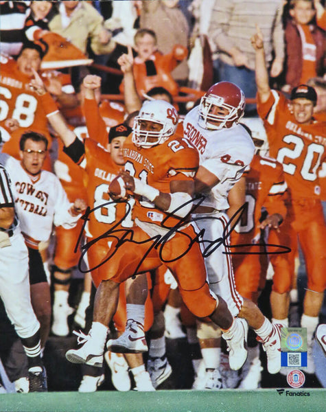 Barry Sanders Signed Oklahoma State Action vs Sooners 8x10 Photo - SCHWARTZ COA
