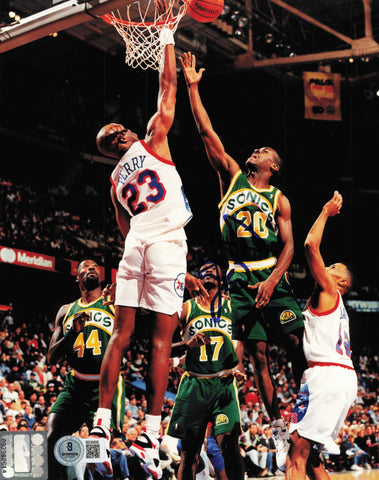 Gary Payton Autographed 8x10 Photo Seattle Supersonics Beckett BAS QR #BS36808
