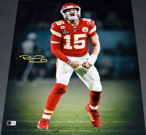 PATRICK MAHOMES SIGNED KANSAS CITY CHIEFS SUPER BOWL LIV SCREAM 16x20 PHOTO BAS