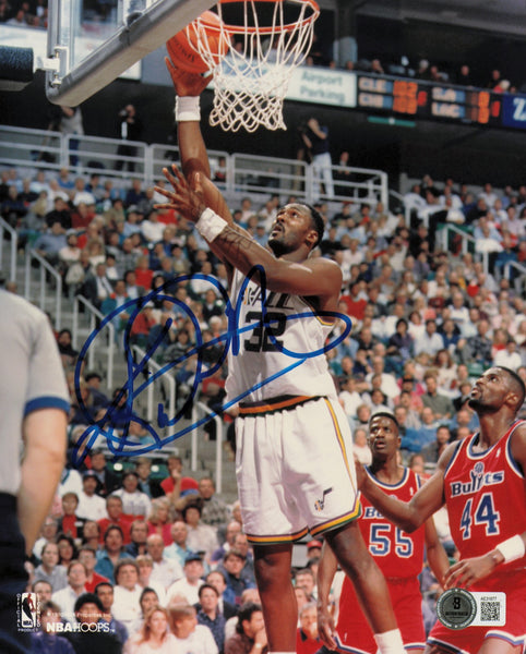 Karl Malone Autographed Signed 8x10 Photo Utah Jazz Beckett BAS QR #AE31677