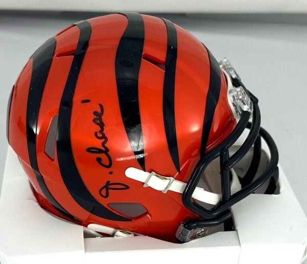 Cincy Bengals Receiver JA'MARR CHASE Signed Riddell Speed Mini Helmet AUTO - BAS