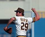 Rick Rhoden Signed Pittsburgh Pirates Jersey (TSE)2xAll Star Pitcher 1976 & 1986