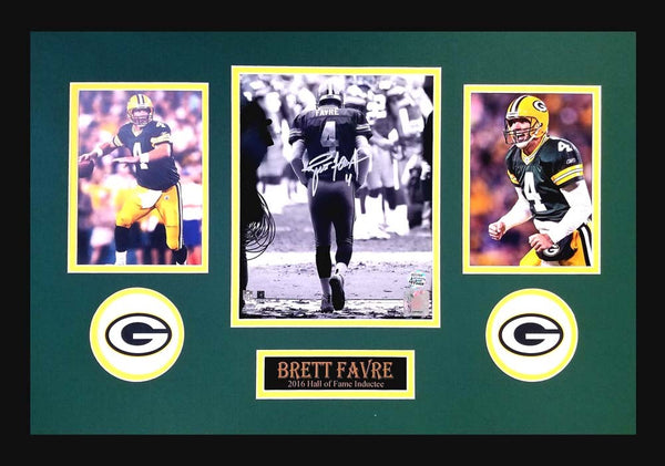 Brett Favre Signed Green Bay Packers Framed 8x10 Black & White NFL Photo - Tunnel