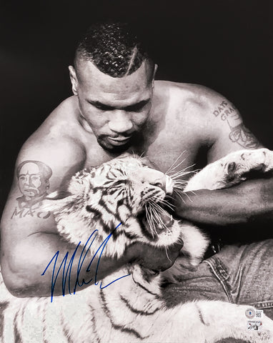 MIKE TYSON AUTOGRAPHED SIGNED 16X20 PHOTO WITH TIGER BECKETT BAS STOCK #206972