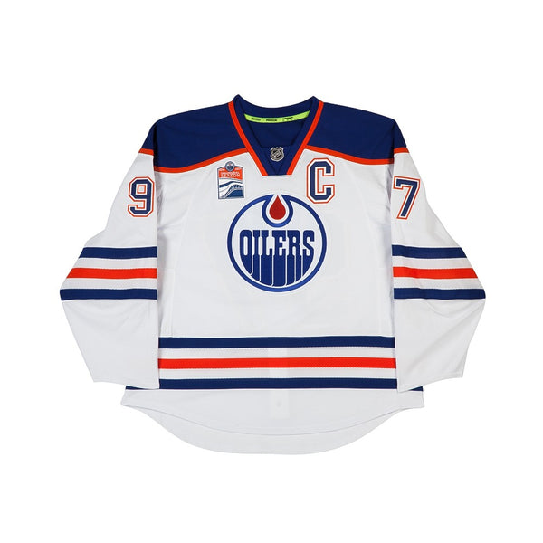 Connor McDavid Signed Edmonton Oilers Jersey Size L In Person. JSA