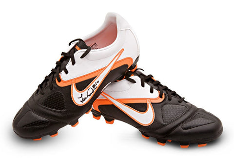 Signed Landon Donovan Nike CTR360 Libretto II Soccer Cleats