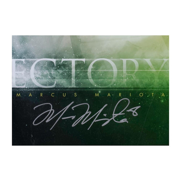 Marcus Mariota Autographed "Trajectory" 16 x 20 Photo