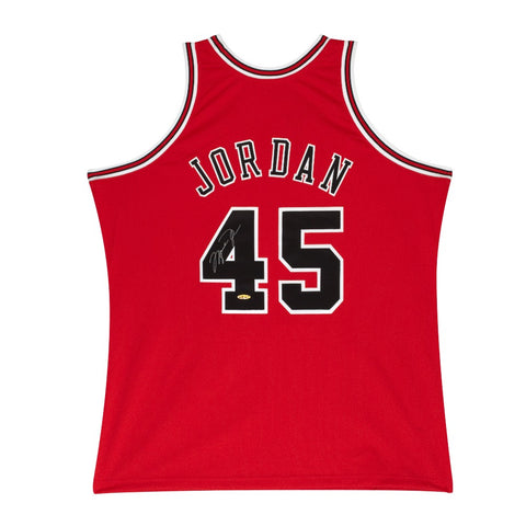 Michael Jordan Signed Chicago Bulls Mitchell & Ness 1995 Jersey