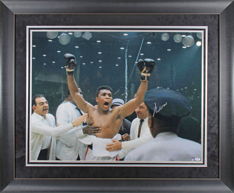 Muhammad Ali Authentic Signed Framed 26x34 Photo Auto 10! PSA/DNA Itp #3A74501