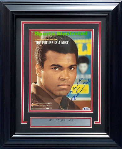 Muhammad Ali Auto Framed 8.5x11 Sports Illustrated Cover Beckett AA46834