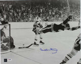 Bruins Bobby Orr Signed 16X20 Photo Auto Graded Gem 10! Gnr Holo/COA & PSA/DNA