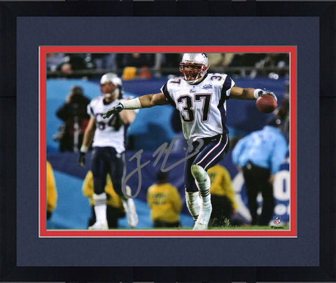 Frmd Rodney Harrison Patriots Signed 8" x 10" Super Bowl XXXIX Celebration Photo