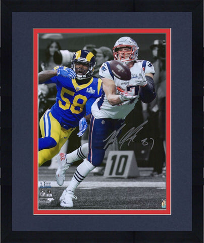 Framed Rob Gronkowski NE Patriots Signed 16" x 20" Super Bowl LIII Catch Photo