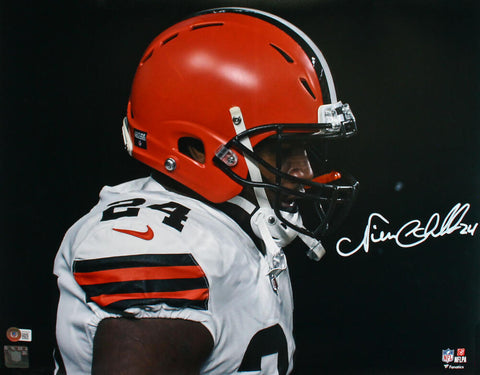 Nick Chubb Autographed Cleveland Browns 16x20 FP Close Up Photo-Beckett W Holo