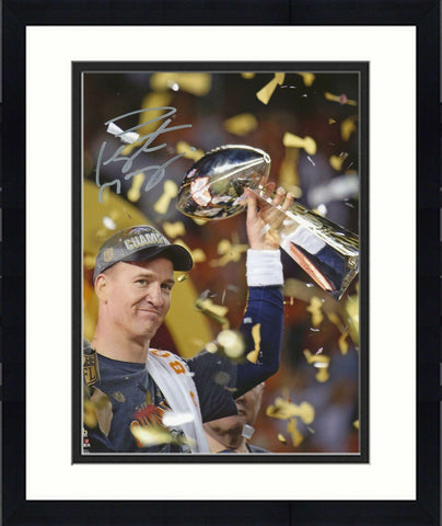 Frmd Peyton Manning Denver Broncos Signed 8" x 10" SB50 Champs Celebration Photo