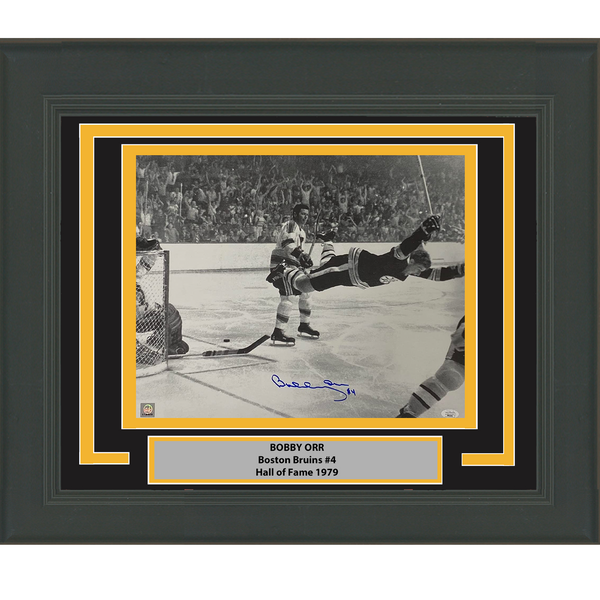 Framed Autographed/Signed Bobby Orr Boston Bruins 16x20 Photo GNR & JSA COA