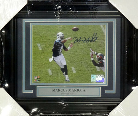 MARCUS MARIOTA AUTOGRAPHED FRAMED 8X10 PHOTO TITANS FIRST GAME MM HOLO 100316