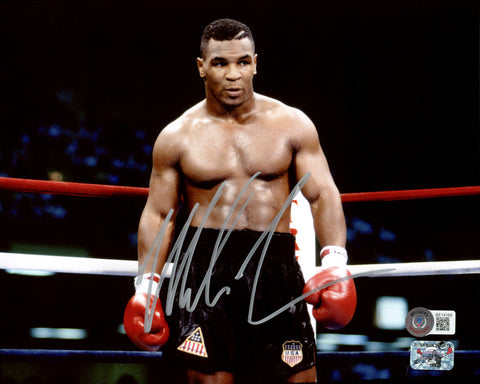 MIKE TYSON AUTOGRAPHED SIGNED 8X10 PHOTO BECKETT BAS STOCK #202435