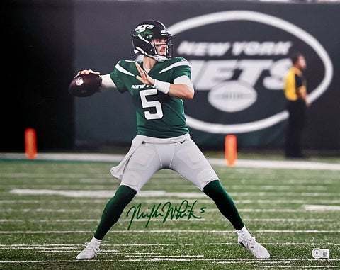 MIKE WHITE AUTOGRAPHED SIGNED NEW YORK JETS 16x20 PHOTO BECKETT
