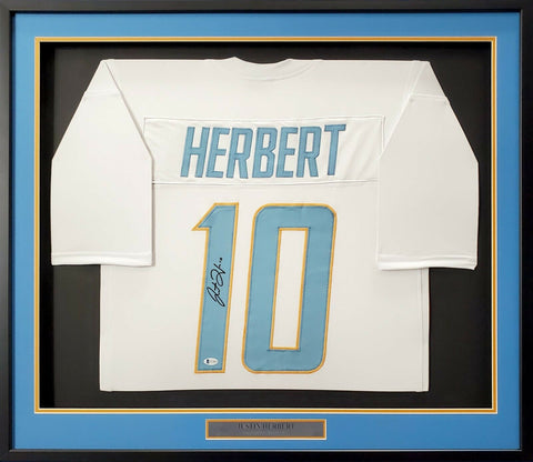 CHARGERS JUSTIN HERBERT AUTOGRAPHED SIGNED FRAMED WHITE JERSEY BECKETT 191177