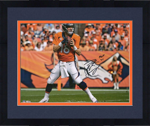 Frmd Peyton Manning Denver Broncos Signed 16" x 20" Action Photo & "HOF 21" Insc