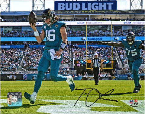 Trevor Lawrence Jaguars Signed 8x10 Teal Rush Touchdown Photograph