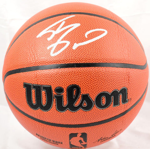 Shaquille O'Neal Autographed NBA Wilson Basketball - Beckett W Hologram *Silver