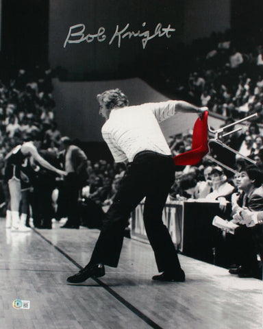 Bob Knight Autographed Indiana 16x20 B&W With Red Chair Photo- Beckett Hologram