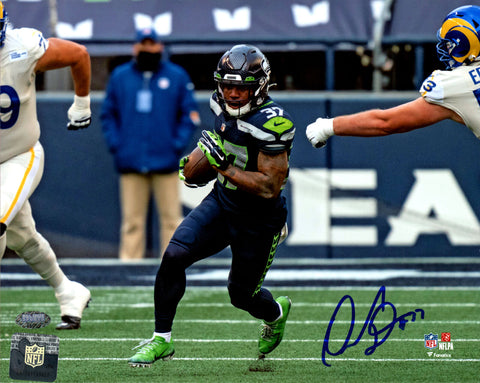 QUANDRE DIGGS AUTOGRAPHED 8X10 PHOTO SEATTLE SEAHAWKS MCS HOLO STOCK #200280