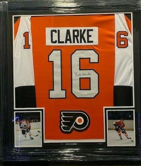 Philadelphia Flyers Bobby Clarke Autographed Photo and Signed Puck