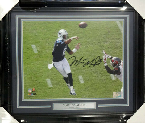MARCUS MARIOTA AUTOGRAPHED FRAMED 16X20 PHOTO TITANS FIRST GAME MM HOLO 99716