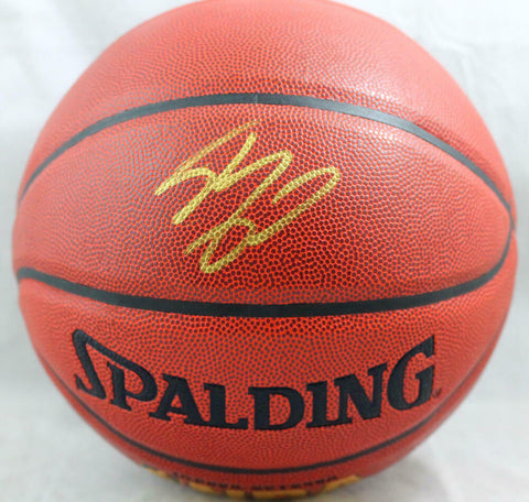 Shaquille O'Neal Signed Official NBA Spalding Basketball - Beckett Auth *Gold