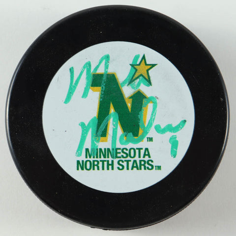 Mike Modano Signed Minnesota North Stars Logo Hockey Puck (Beckett) HOF 2014