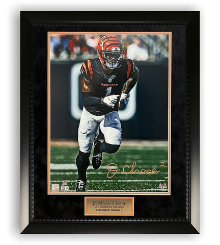 Ja'Marr Chase Signed Autographed 16x20 Photo Framed To 20x24 Beckett