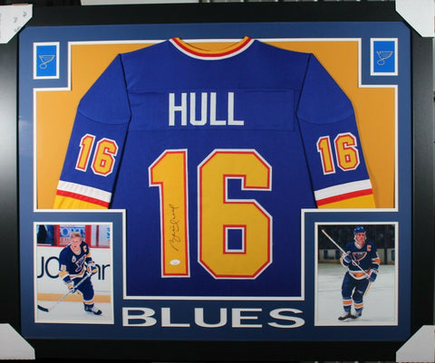 BRETT HULL (Blues blue SKYLINE) Signed Autographed Framed Jersey JSA