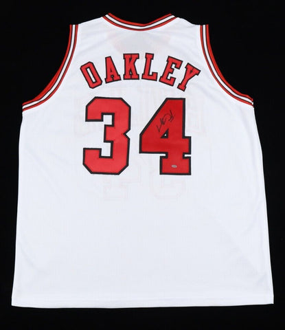Charles Oakley Chicago Bulls Signed Jersey (OK Authentics) NBA All-Star (1994)