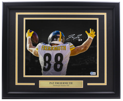 Pat Freiermuth Signed Framed Pittsburgh Steelers 11x14 Photo BAS ITP