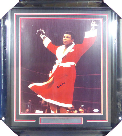 Muhammad Ali Autographed Signed Framed 16x20 Photo PSA/DNA #S14055