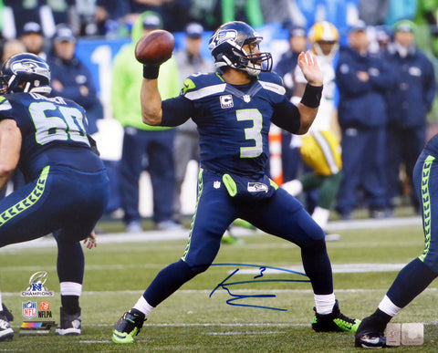 RUSSELL WILSON AUTOGRAPHED 16X20 PHOTO SEATTLE SEAHAWKS RW HOLO STOCK #95142