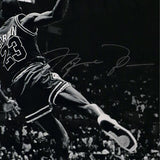 Michael Jordan Bulls FRMD Signed 30" x 40" Frozen in Time Photograph - UD