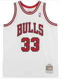 SCOTTIE PIPPEN Autographed Chicago Bulls White Mitchell & Ness Jersey FANATICS