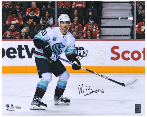 MATT BENIERS Autographed Seattle Kraken NHL Debut 16" x 20" Photograph FANATICS