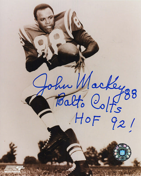 John Mackey Signed Colts Catching Ball Pose 8x10 w/Balto Colts, HOF'92 -(SS COA)