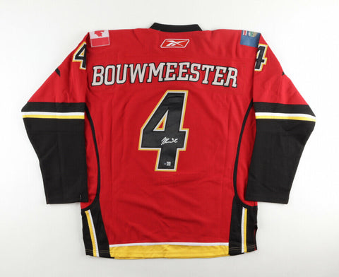 Jay Bouwmeester Signed Calgary Flames Jersey (Beckett) 3rd Overall Pk 2002 Draft