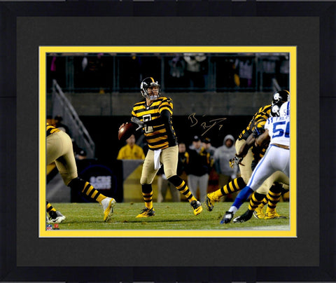 Framed Ben Roethlisberger Steelers Signed 16x20 Throwback Jersey Throwing Photo