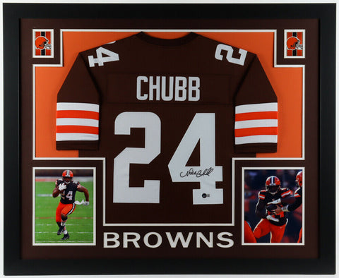 Nick Chubb Signed Cleveland Browns 35x43 Framed Jersey (Beckett) 3xPro Bowl R.B.