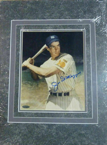 Joe Dimaggio Autographed New York Yankees 8X10 Matted Photo TriStar 11064
